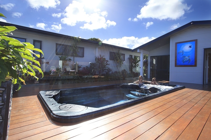 Imagen de la piscina del Hotel The Tin Sheds. Foto 18