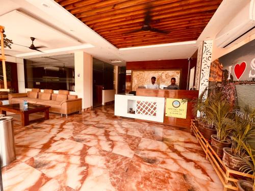 Imagen general del Hotel The Tirath Palace Luxury In Haridwar. Foto 2