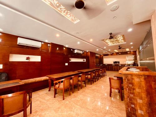 Imagen general del Hotel The Tirath Palace Luxury In Haridwar. Foto 3