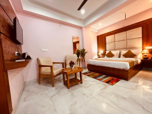 Imagen general del Hotel The Tirath Palace Luxury In Haridwar. Foto 13
