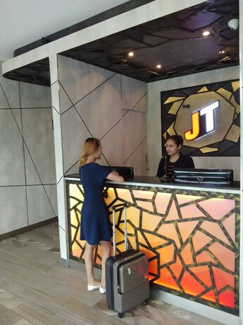 Imagen de los interiores del Hotel The Tj Resort. Foto 36