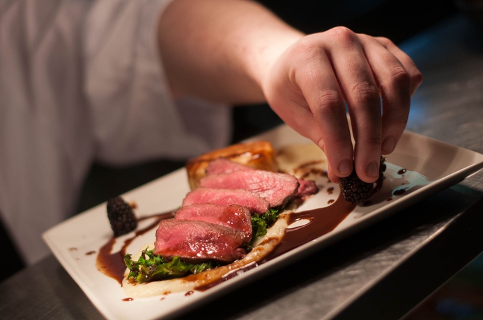 Imagen del bar/restaurante del Hotel The Torrance. Foto 7