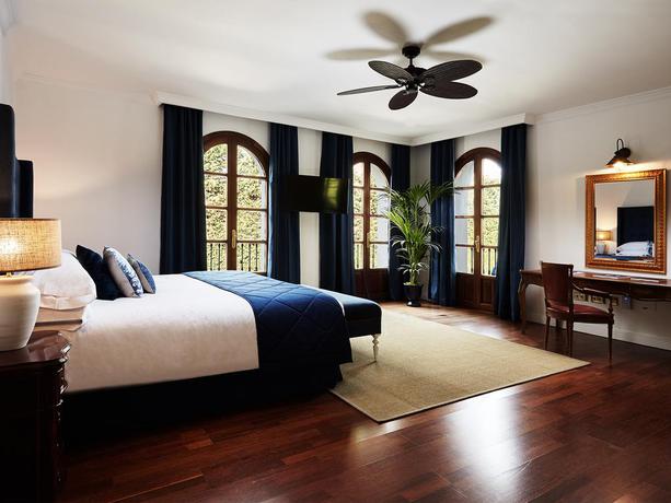 Imagen de la habitación del Hotel The Touch Puerto Banús. Foto 5