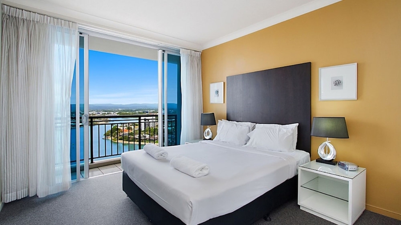 Imagen de la habitación del Hotel The Towers Chevron Renaissance Holidays Gold Coast. Foto 15