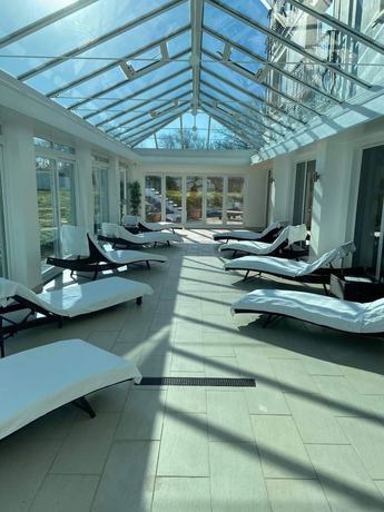 Imagen de la piscina del Hotel The Towers Hotel and Spa. Foto 17