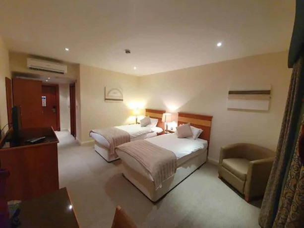 Imagen de la habitación del Hotel The Towers Hotel and Spa. Foto 9