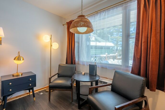 Imagen de la habitación del Hotel The Town House Lodge. Foto 19