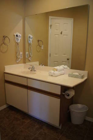 Imagen de la habitación del Hotel The Townhouses. Foto 10