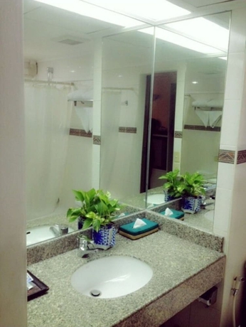 Imagen de la habitación del Hotel The Travellers. Foto 16