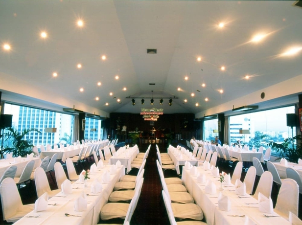 Imagen del bar/restaurante del Hotel The Travellers. Foto 2