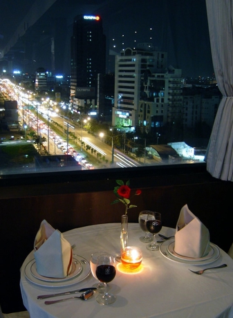 Imagen del bar/restaurante del Hotel The Travellers. Foto 6