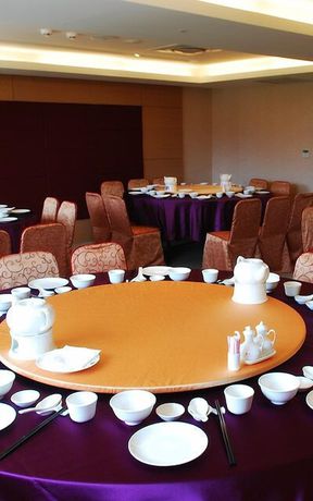 Imagen del bar/restaurante del Hotel The Treasure Land Resort. Foto 4