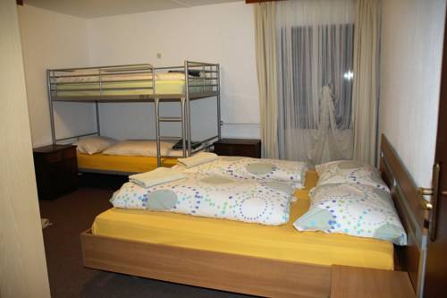 Imagen de la habitación del Hotel The Treehouse Backpacker. Foto 13