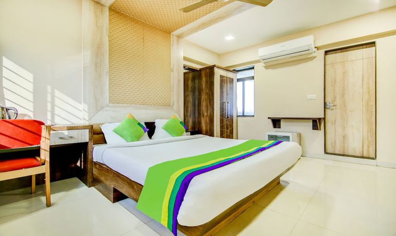 Imagen de la habitación del Hotel The Tripti. Foto 11
