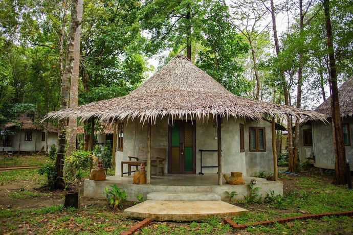 Imagen de la habitación del Hotel The Tropical Beach Resort. Foto 5