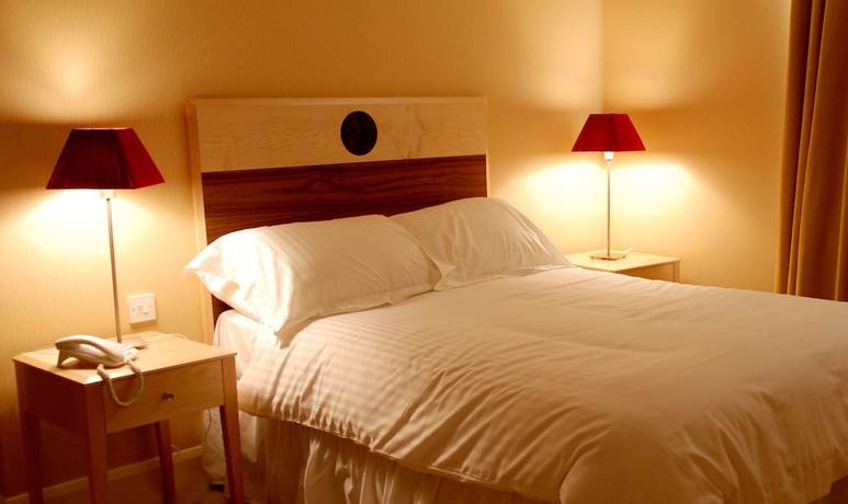 Imagen de la habitación del Hotel The Trouville. Foto 11