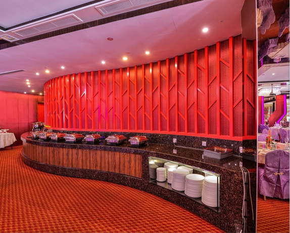 Imagen del bar/restaurante del Hotel The Ttanz. Foto 5