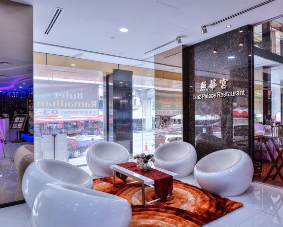 Imagen de los interiores del Hotel The Ttanz. Foto 15
