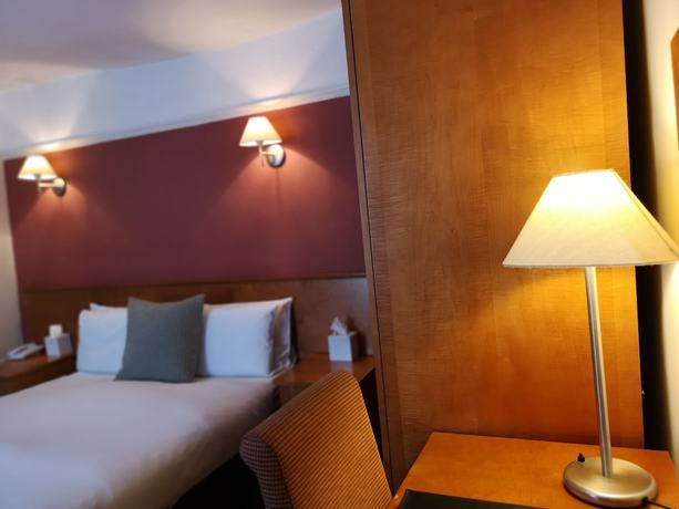 Imagen de la habitación del Hotel The Tudor. Foto 5