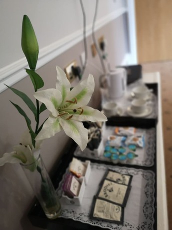 Imagen de la habitación del Hotel The Tudor. Foto 18