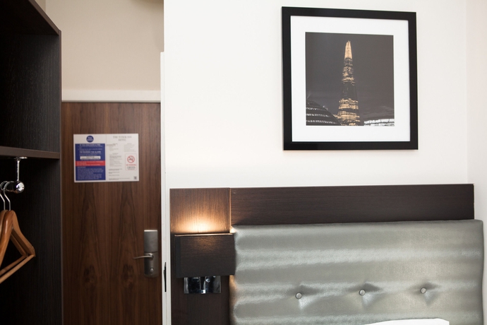 Imagen de la habitación del Hotel The Tudor Inn. Foto 4