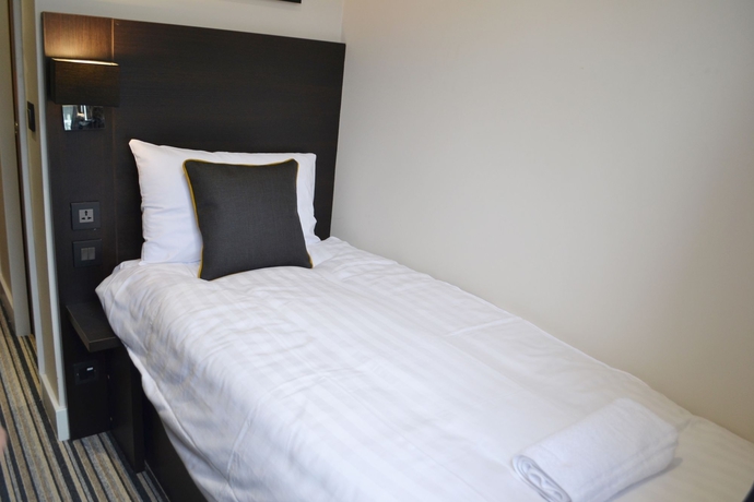 Imagen de la habitación del Hotel The Tudor Inn. Foto 9