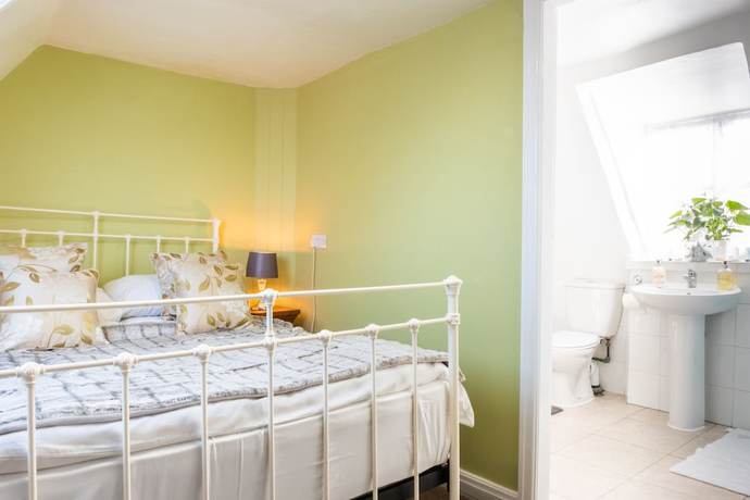 Imagen de la habitación del Hotel The Tudor Rose. Foto 10