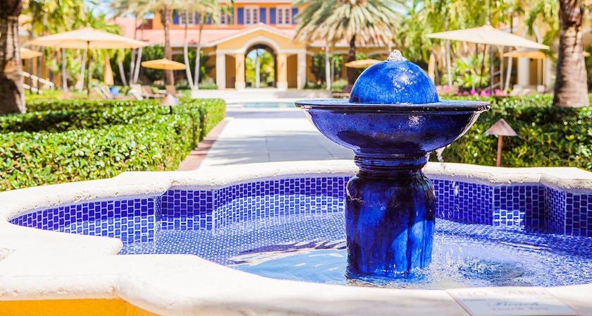 Imagen de los interiores del Hotel The Tuscany on Grace Bay. Foto 17