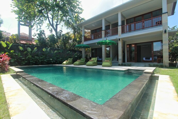 Imagen de la piscina del Hotel The Umari. Foto 11