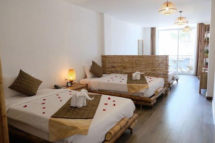 Imagen de la habitación del Hotel The Umi. Foto 12