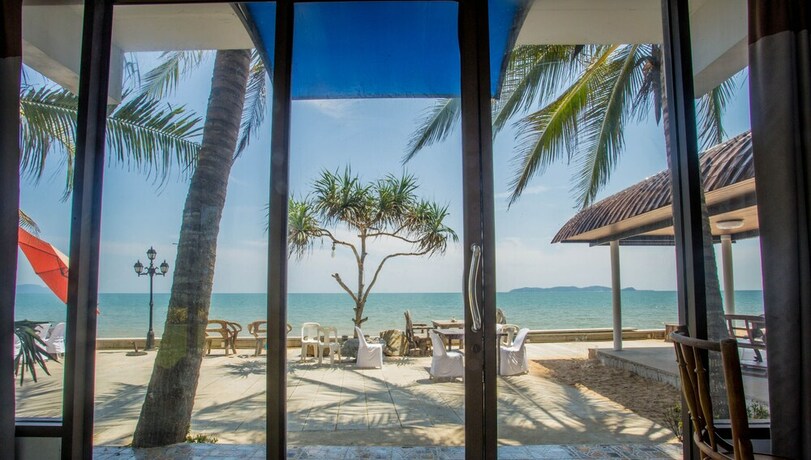 Imagen de la habitación del Hotel The Uncle Beach Resort. Foto 12