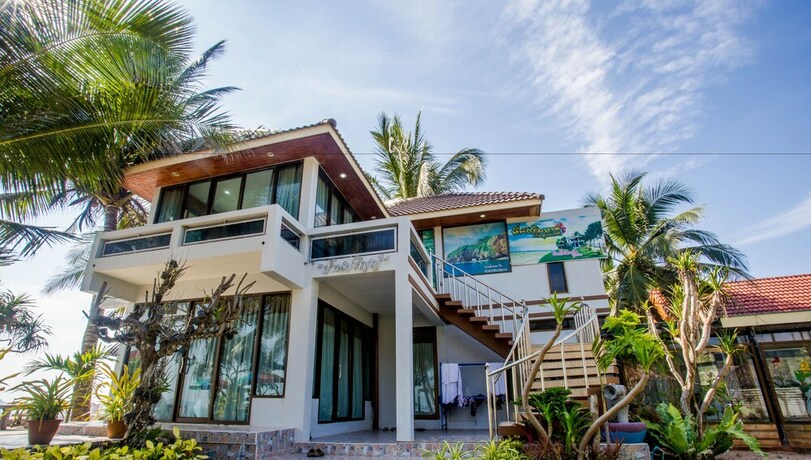 Imagen de la habitación del Hotel The Uncle Beach Resort. Foto 15
