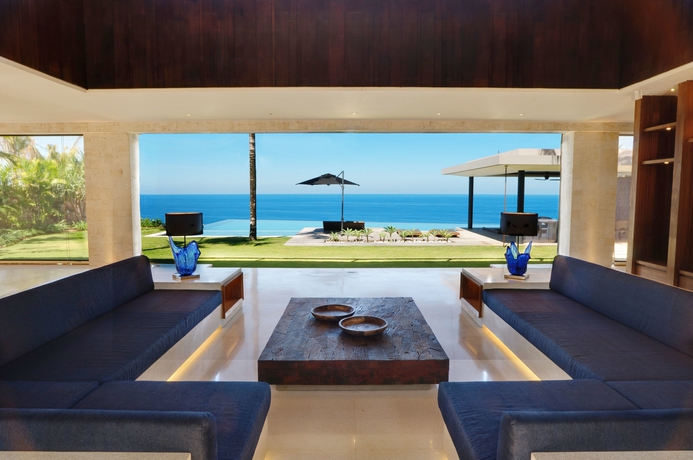 Imagen de los interiores del Hotel The Ungasan Clifftop Resort. Foto 8