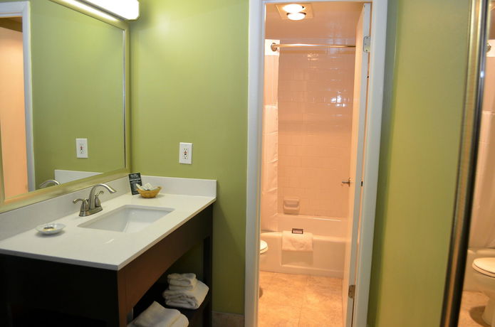 Imagen de la habitación del Hotel The University Inn At Emory. Foto 9