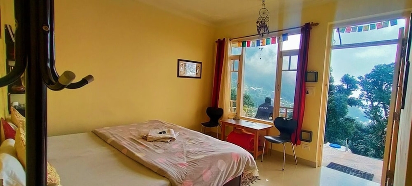 Imagen de la habitación del Hotel The Unmad. Foto 7