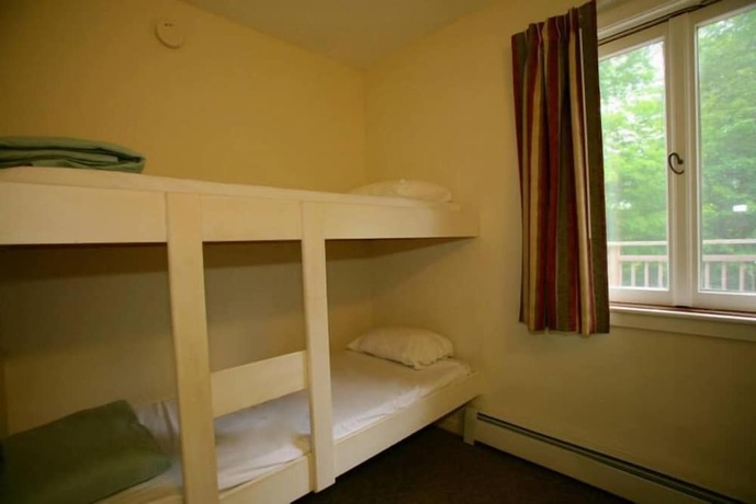 Imagen de la habitación del Hotel The Upper Pass Lodge at Magic Mountain. Foto 13