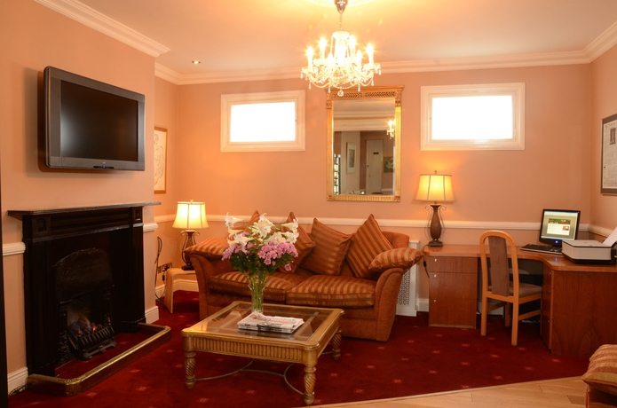 Imagen de los interiores del Hotel The Uppercross House. Foto 12