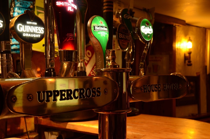 Imagen del bar/restaurante del Hotel The Uppercross House. Foto 7