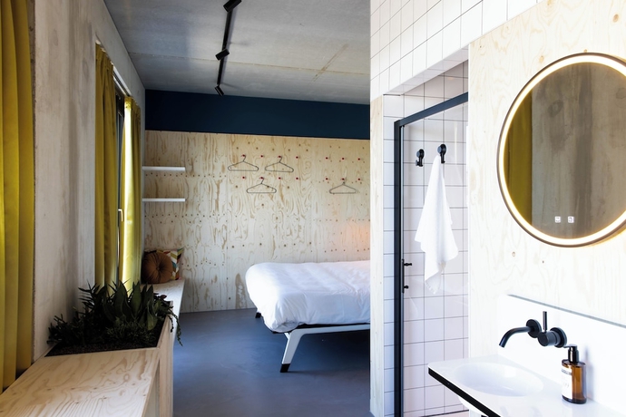 Imagen de la habitación del Hotel The Urban MOLOKO - just a room - digital key by SMS. Foto 7