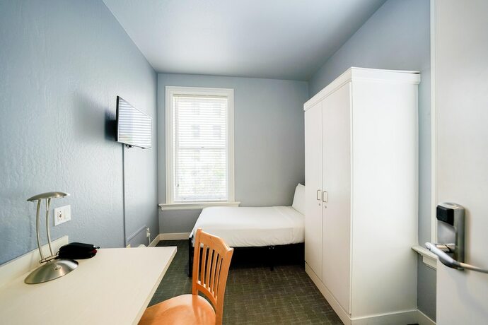 Imagen de la habitación del Hotel The Urban, San Francisco. Foto 19