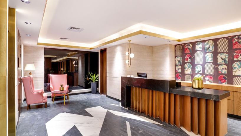 Imagen de los interiores del Hotel The Urban Suites. Foto 20