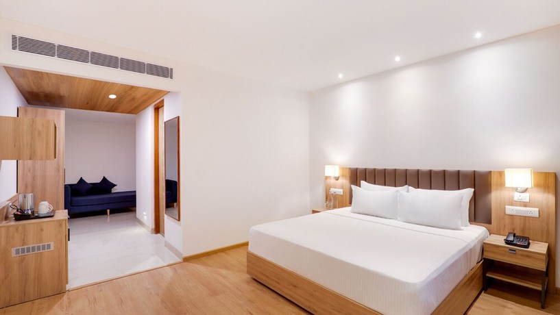 Imagen de la habitación del Hotel The Urban Suites. Foto 13