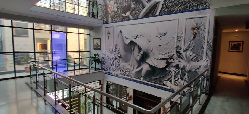 Imagen general del Hotel The Urmi. Foto 2