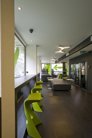 Imagen del bar/restaurante del Hotel The Usual Brussels. Foto 2