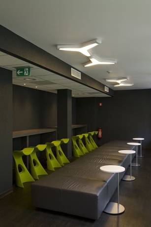 Imagen del bar/restaurante del Hotel The Usual Brussels. Foto 3