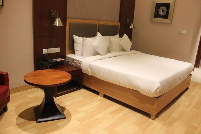 Imagen general del Hotel The Utsav Grand Banquets and Resort. Foto 8