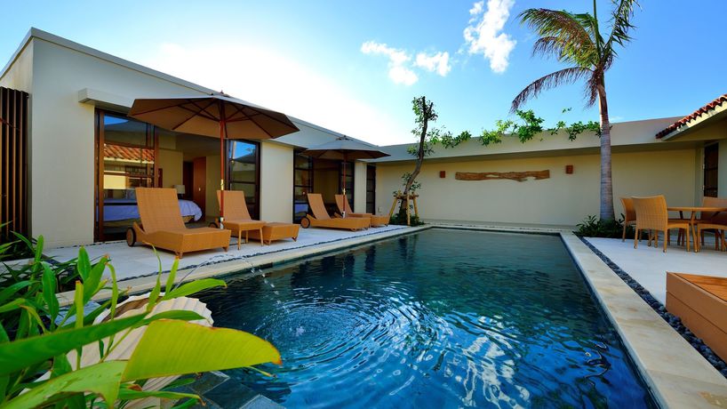 Imagen de los exteriores del Hotel The Uza Terrace Beach Club Villas. Foto 10