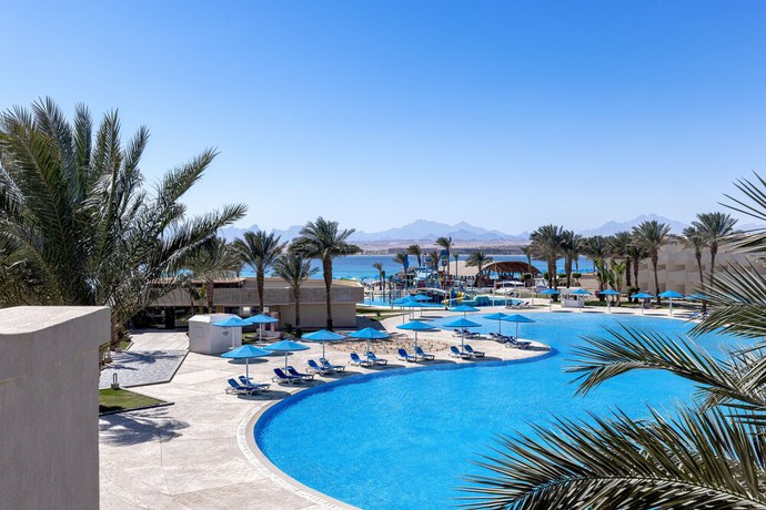 Imagen de la piscina del Hotel The V Luxury Resort Sahl Hasheesh. Foto 17