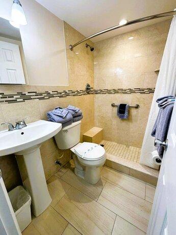 Imagen general del Hotel The VIP Family Motel. Foto 10