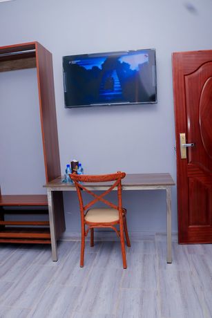 Imagen de la habitación del Hotel The VIP Luxury Lounge. Foto 8